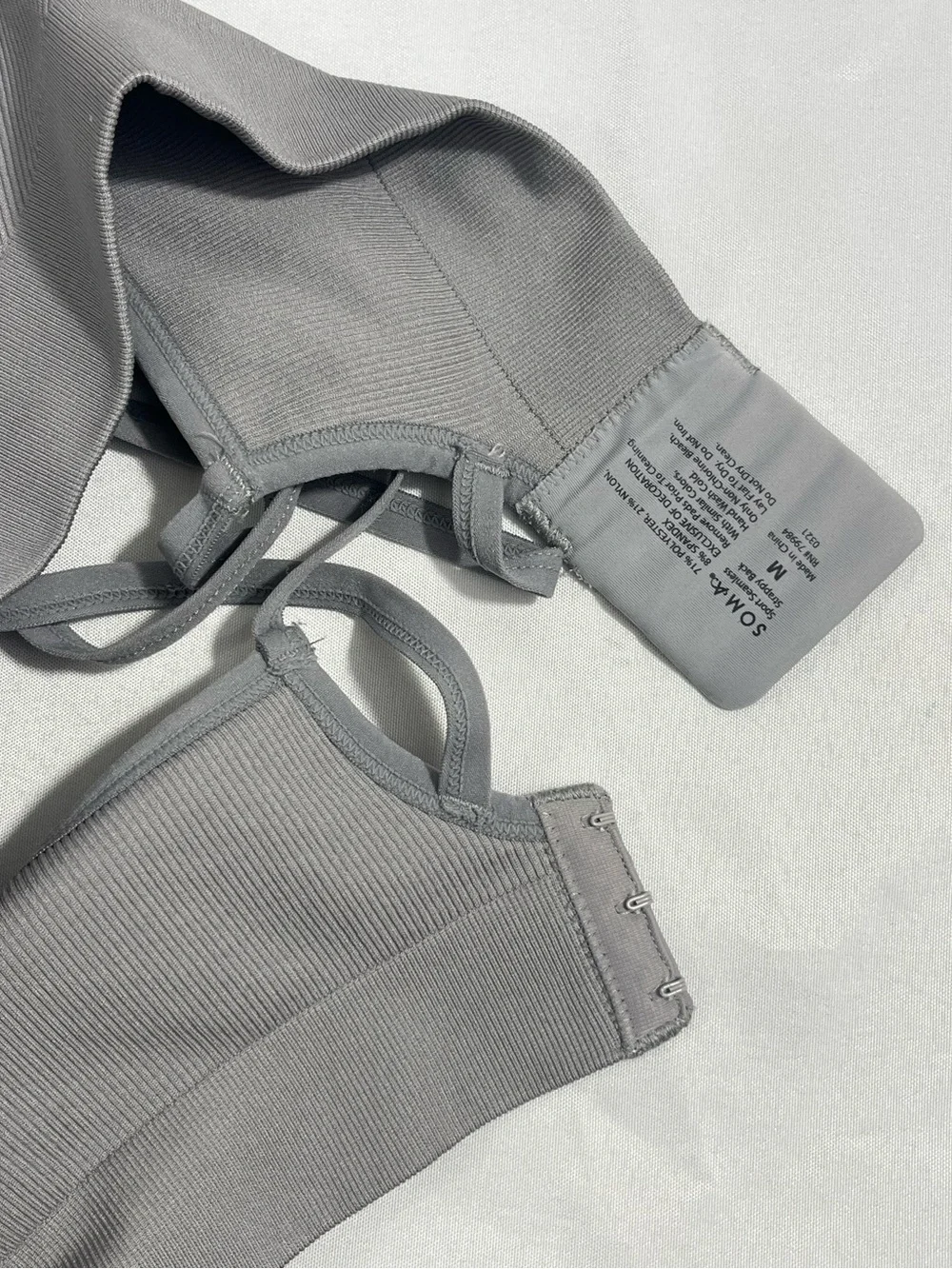 SOMA Sport Seamless Strappy Back Bra - Medium - Gray